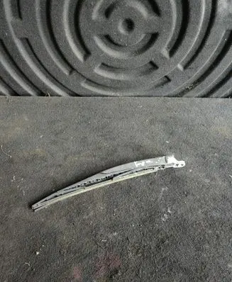 Ford Kuga I Rear wiper blade arm 