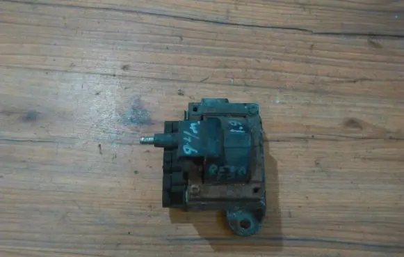 Renault 19 High voltage ignition coil 7700732263 s102020001c