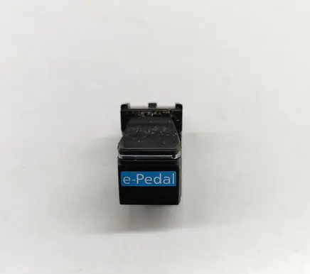 Nissan Leaf II (ZE1) Other switches/knobs/shifts 251945SA0A