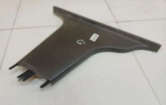 Volvo V50 (D) pillar trim (bottom) 9486848