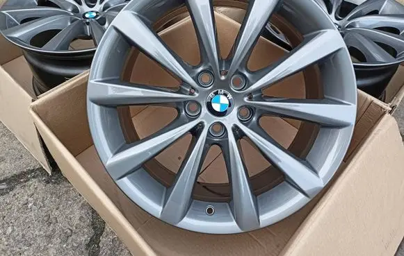 BMW 5 G30 G31 G38 R18 alloy rim 6867338