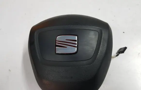 Seat Exeo (3R) Steering wheel airbag 3R0880201CIAUTOPI 3R0880201C