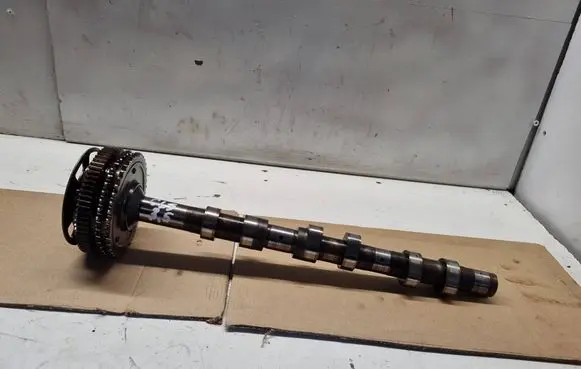Mercedes-Benz CLS C219 Camshaft A2720510539 073121131