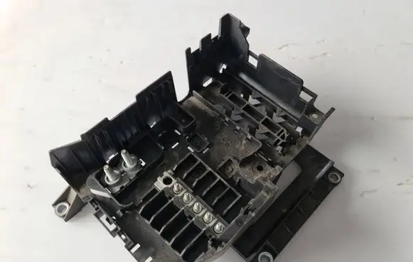 Audi Q7 4L Fuse module 7L0937548C