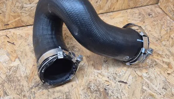 Audi A4 S4 B7 8E 8H Intercooler hose/pipe 8E0145738F