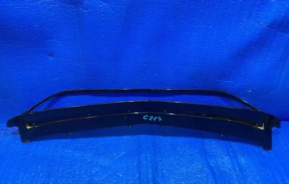 Front bumper lip