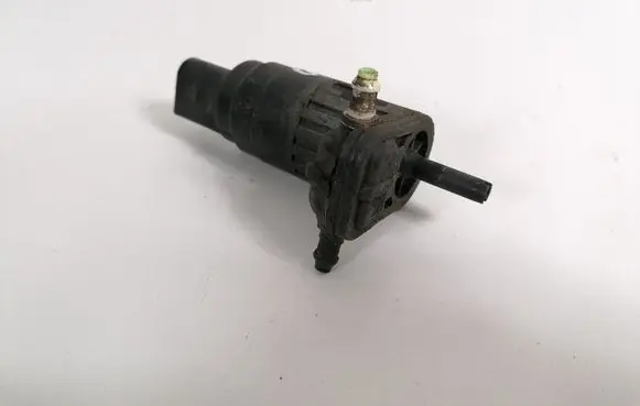 Volkswagen Golf Plus Windscreen/windshield washer pump 1K6955651
