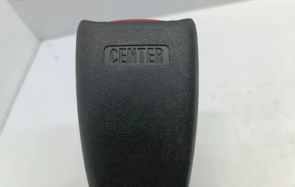 Mitsubishi Space Star Middle seatbelt buckle (rear) 