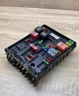 Seat Altea Fuse module 1K0937124K 0438287305E