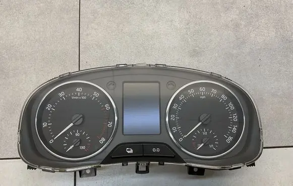 Skoda Rapid (NH) Speedometer (instrument cluster) 5JA920940D