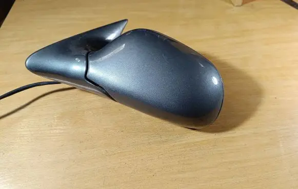 Mazda 626 Front door electric wing mirror E13010519 E13023964