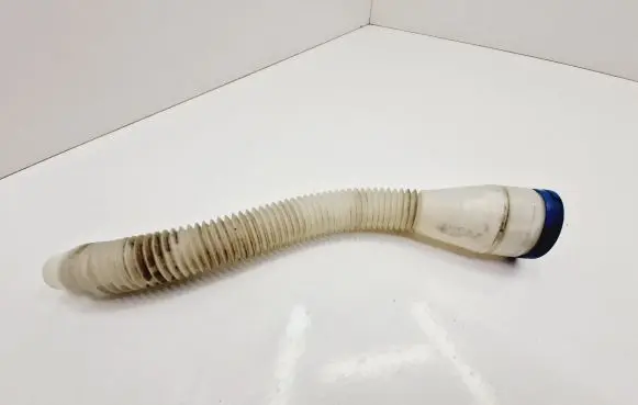 Citroen C4 II Window washer liquid tank fill tube 9681207180
