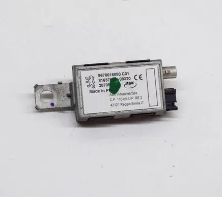Peugeot 2008 II Aerial antenna amplifier 9878016880