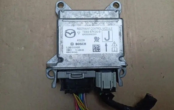 Mazda CX-9 Airbag control unit/module TE6957K30B