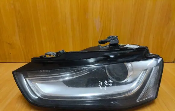 Audi A4 S4 B8 8K Headlight/headlamp 8K0941005C 0301275271 LE10B6235