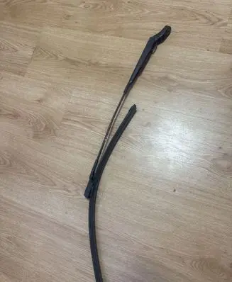Skoda Fabia Mk2 (5J) Front wiper blade arm 5J1955410 5J1955410C