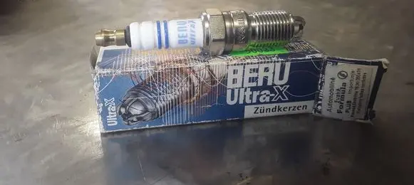 Volvo V50 Spark plug UXF79