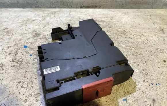 Mercedes-Benz E W212 Fuse module