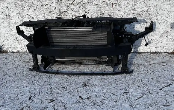 Hyundai i30 Radiator support slam panel
