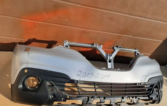 Renault Kadjar Front bumper 10351935 620220343R
