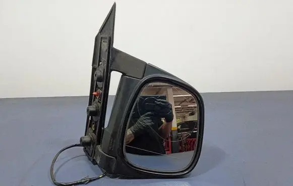 Hyundai H-1, Starex, Satellite Front door electric wing mirror 