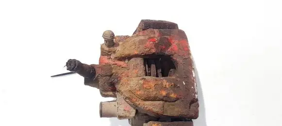 Rear brake caliper
