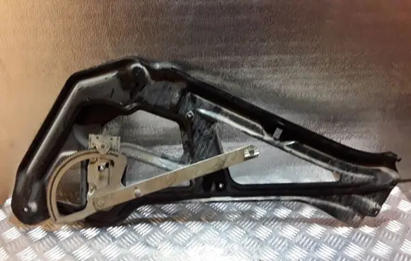 Volkswagen II LT Front door manual window regulator 2D0837501