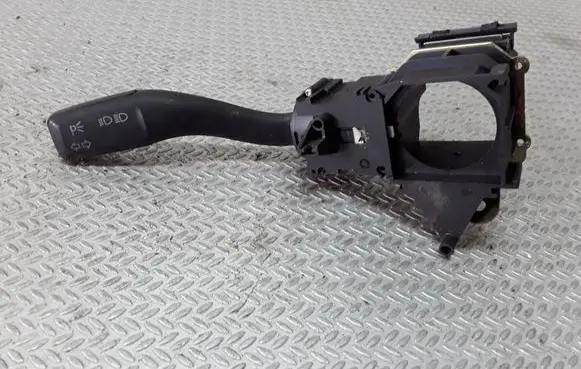 Audi A4 S4 B6 8E 8H Indicator stalk 8E0953513A