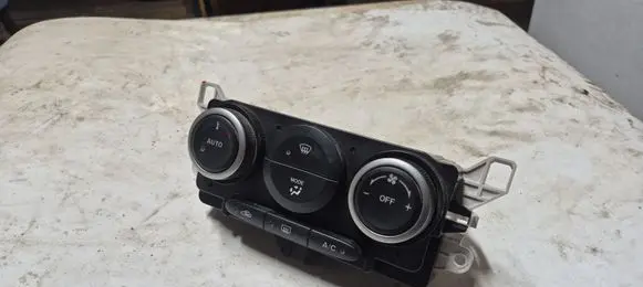 Mazda CX-7 Climate control unit K1900EH64C04