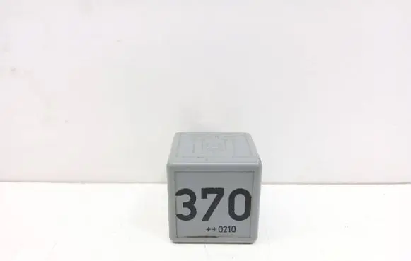 Audi A6 S6 C5 4B Other relay 8D0951253 V23134J52X300