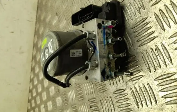 Nissan Leaf II (ZE1) ABS Pump 476605SD0C