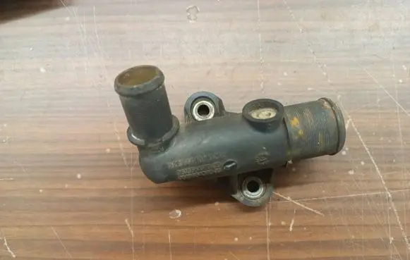 Peugeot 406 Engine coolant pipe/hose 9618664180 9618664080