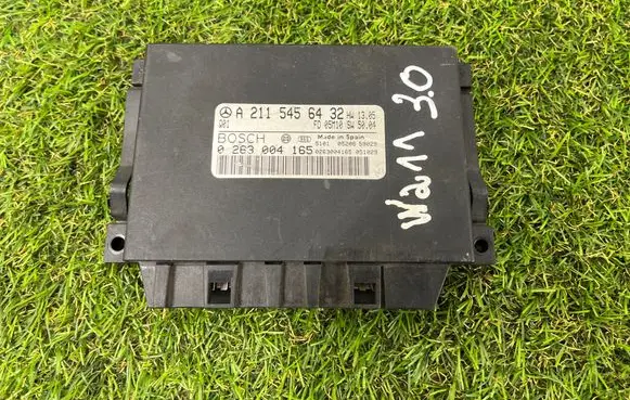 Mercedes-Benz E W211 Parking PDC control unit/module A2115456432