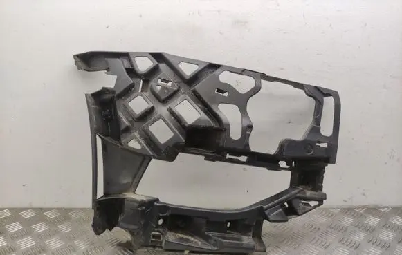 Volkswagen Golf VII Front bumper mounting bracket 5G0807724F