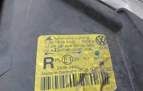 Volkswagen PASSAT CC Headlight/headlamp 3C8941006D 0301239602 24392440