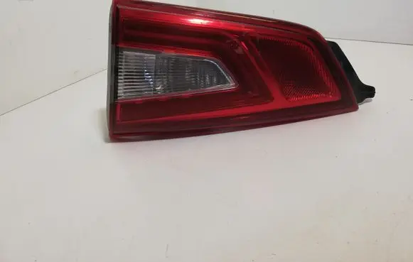 Nissan Qashqai Tailgate rear/tail lights 265504EA5D 22618013