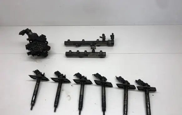 Audi A5 8T 8F Fuel injection system set 057130277AG 0445115058 059130758E