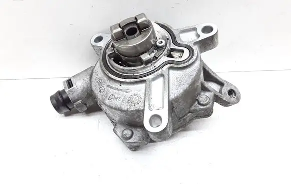 Volvo V70 Vacuum pump 31219463