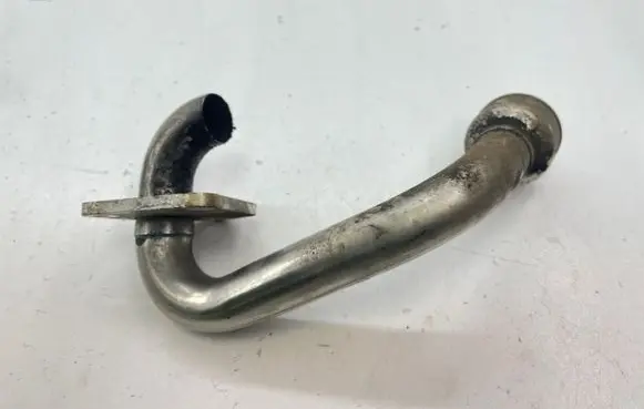 Chrysler 300 - 300C EGR valve line/pipe/hose