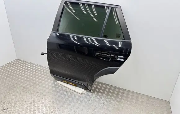 Subaru Outback (BT) Rear door