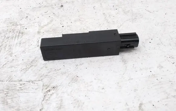 Mazda 3 III Keyless system antenna KD45676NXA