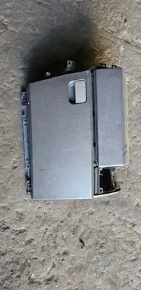Land Rover Range Rover Sport L320 Glove box brak