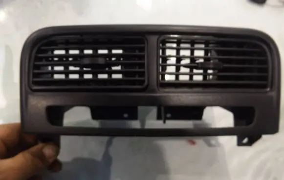 Dash center air vent grill