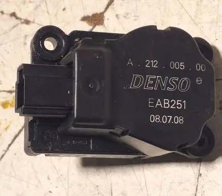 Citroen C4 I Picasso Air flap motor/actuator 21200500 410473241 EAB251