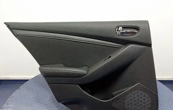 Nissan Altima Door card panel trim set 82977JA000