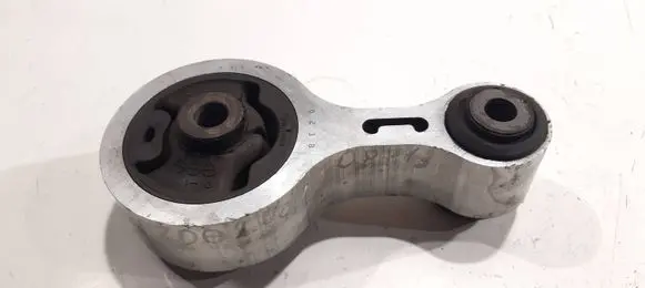 Mazda 6 Engine mount bracket