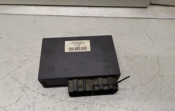 Volkswagen Golf IV Comfort/convenience module 1C0962258D