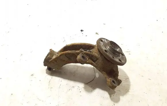 Front wheel hub