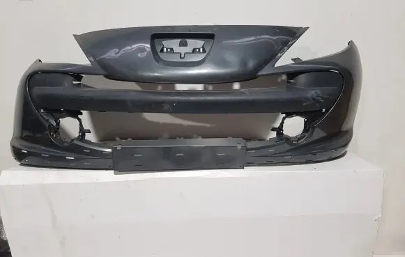 Peugeot 207 Front bumper 9654356880