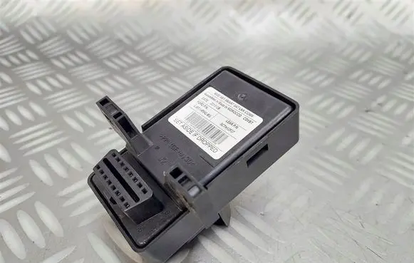 Ford Kuga III EUR ISO radio connector LJ6T14F642BG